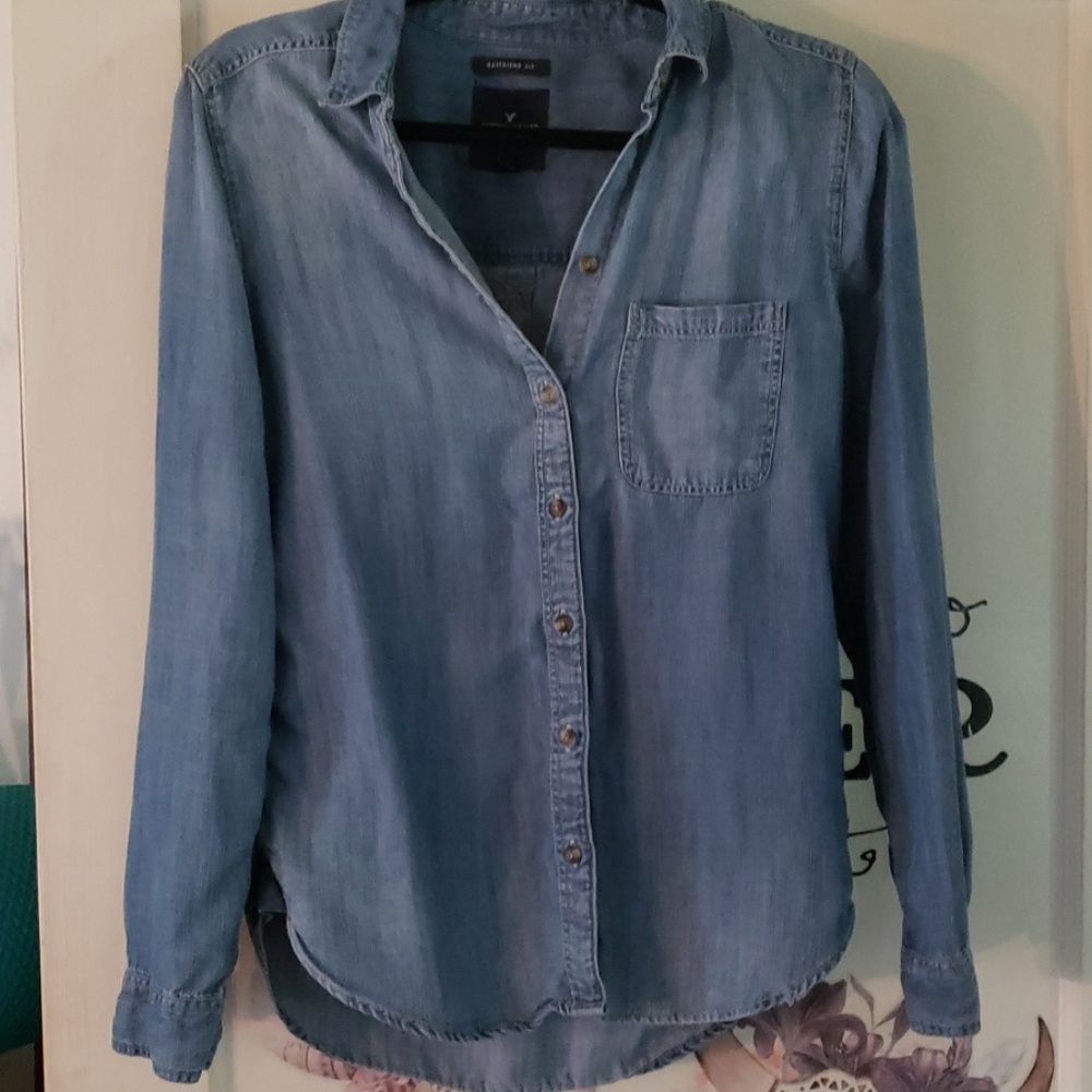 American Eagle denim shirt